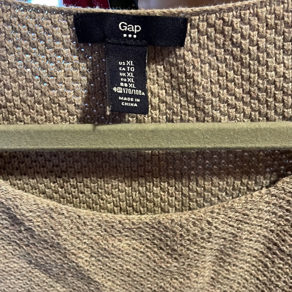 Gap Sweater - Picture 2 of 4